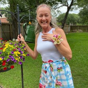 Meet your Posher, Julia